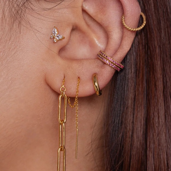 Sparkling Butterfly Internal Threades Labret Earring - Picture 2 of 3